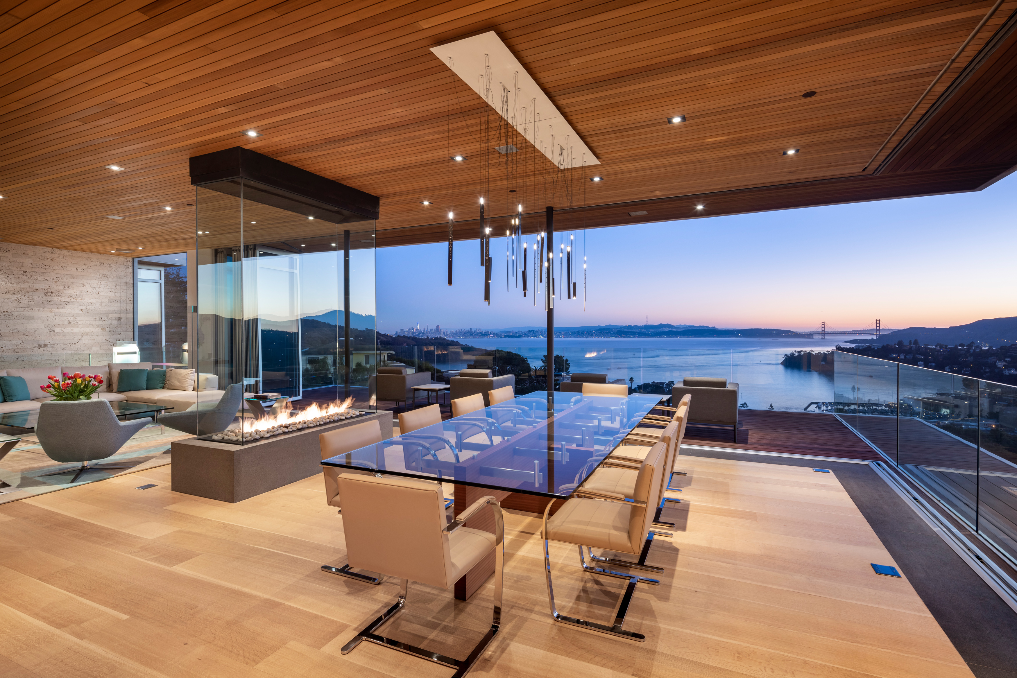 Evening dining and living